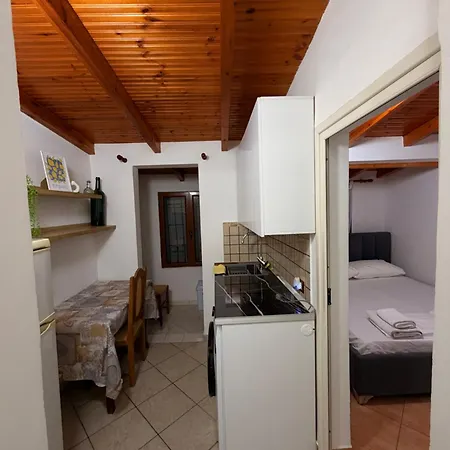 Door House Vlore